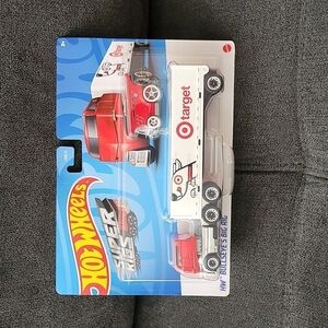 NWT Hot Wheel Bullseye Big Rig